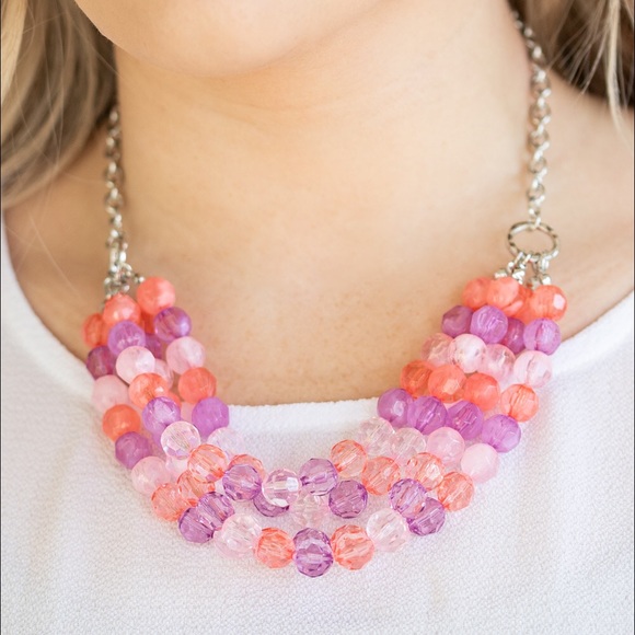 FUN NECKLACE SET - Picture 4 of 5